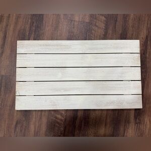Rustic White Wooden Pallet Decor